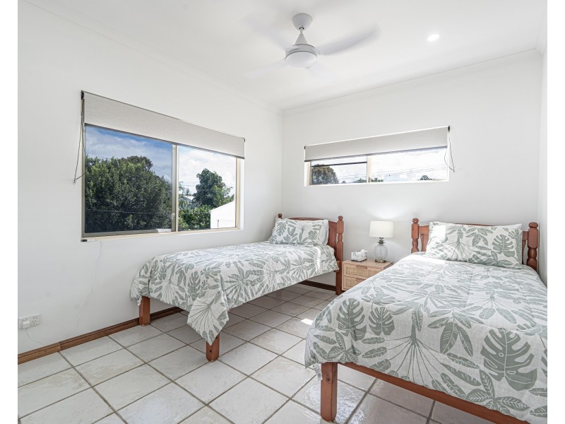 Unit 3/112 Kennedy Esplanade, South Mission Beach QLD 4852
