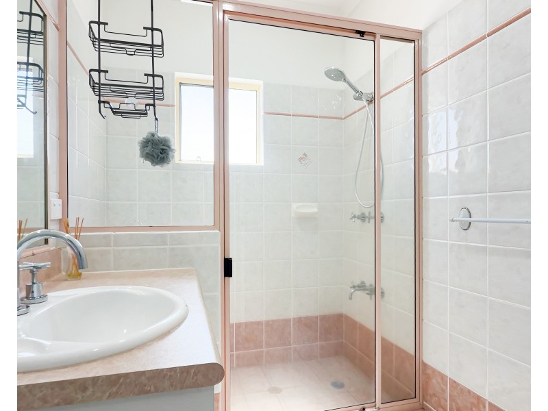 Unit 3/112 Kennedy Esplanade, South Mission Beach QLD 4852