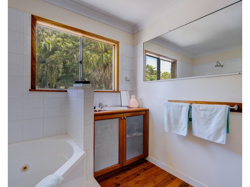 18 Pacific View Drive, Wongaling Beach QLD 4852