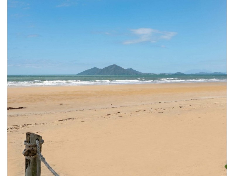 8 Coonanglebah Close, Mission Beach QLD 4852