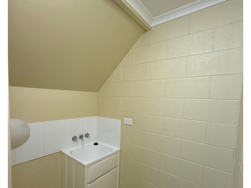 Unit 4/59 Reid Road, Wongaling Beach QLD 4852