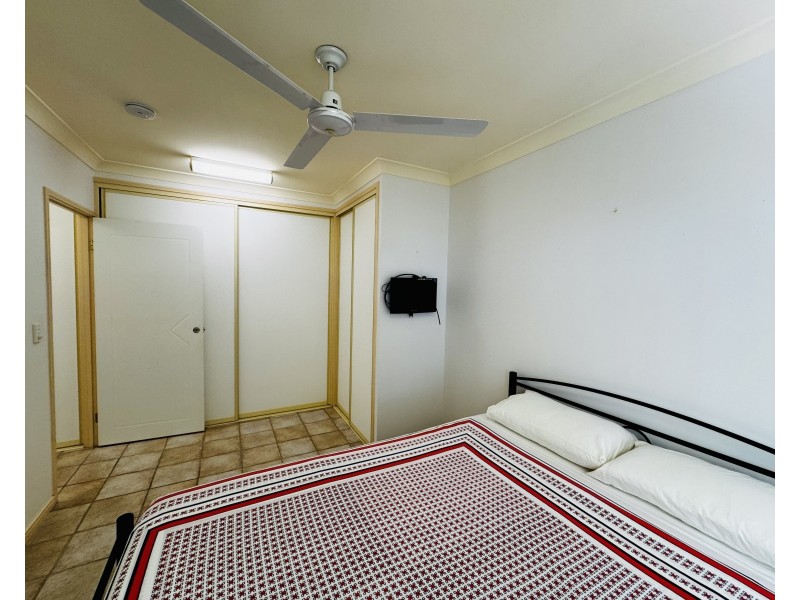 44 Holland St, Wongaling Beach QLD 4852