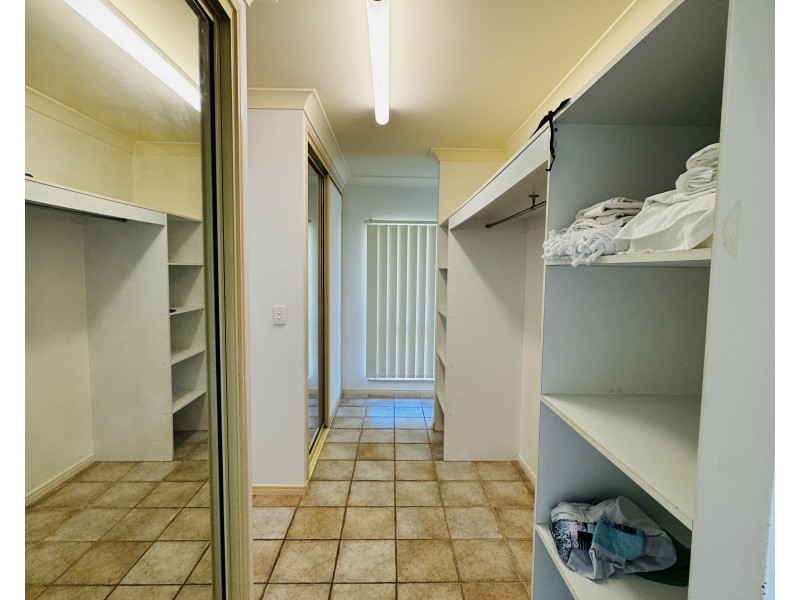 44 Holland St, Wongaling Beach QLD 4852