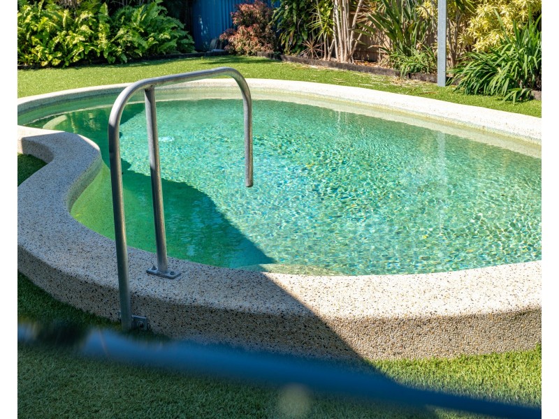 44 Holland St, Wongaling Beach QLD 4852