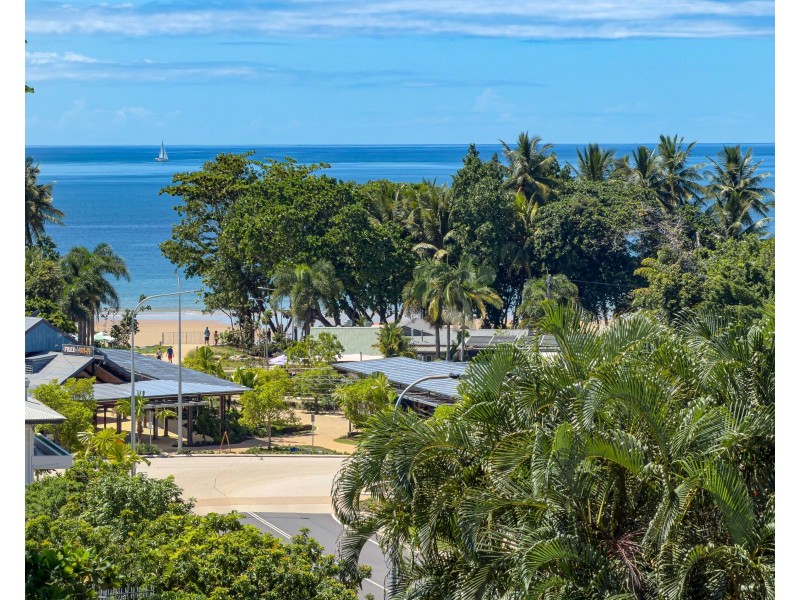 Unit 5/2 Coonanglebah Close, Mission Beach QLD 4852
