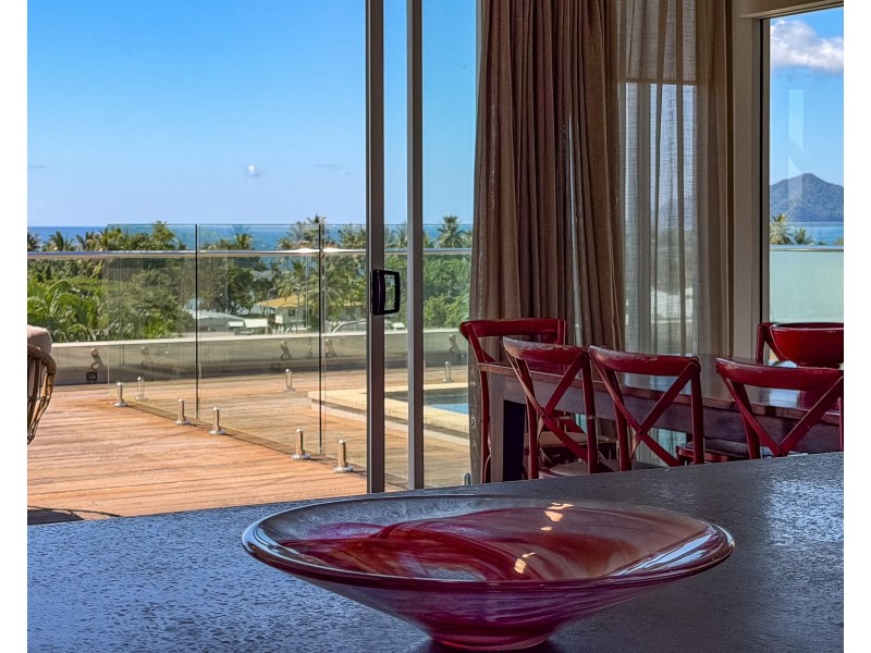 Unit 5/2 Coonanglebah Close, Mission Beach QLD 4852