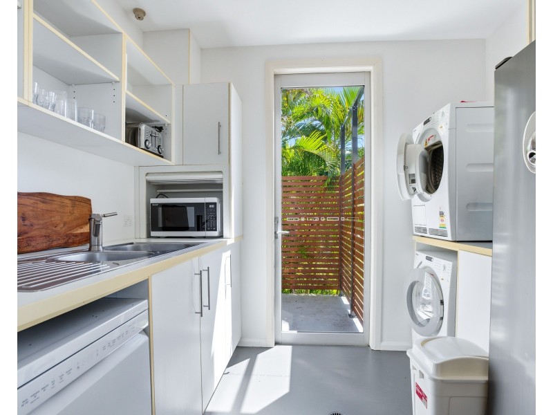 Unit 5/2 Coonanglebah Close, Mission Beach QLD 4852