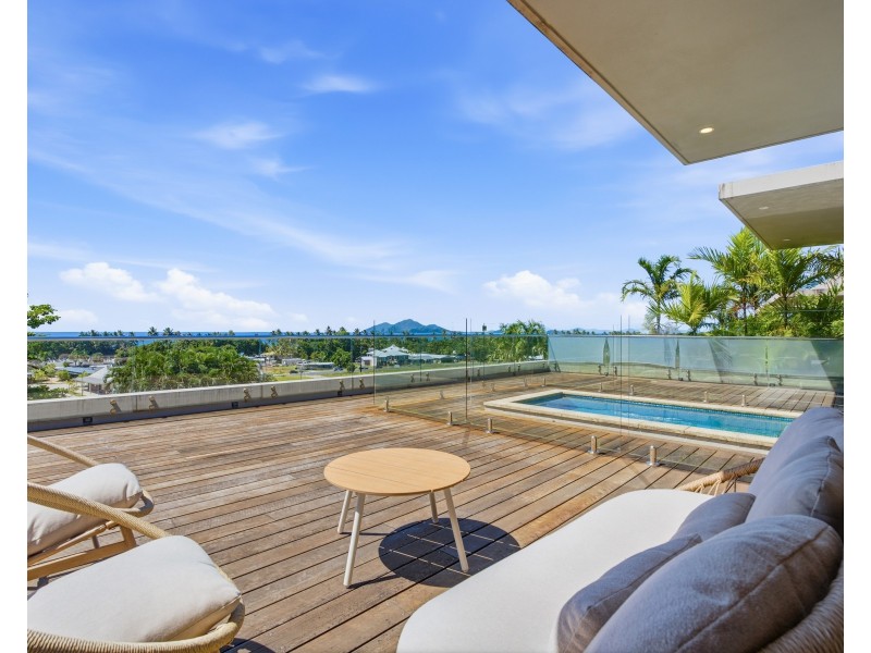 Unit 5/2 Coonanglebah Close, Mission Beach QLD 4852