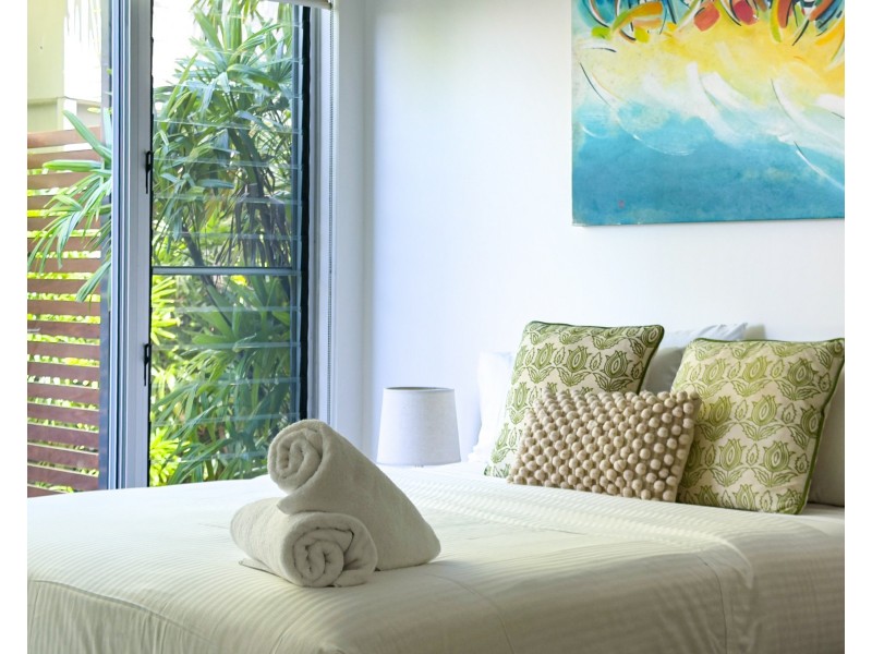 Unit 5/2 Coonanglebah Close, Mission Beach QLD 4852