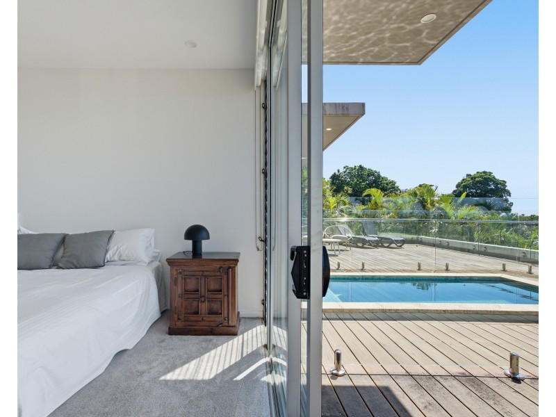 Unit 5/2 Coonanglebah Close, Mission Beach QLD 4852