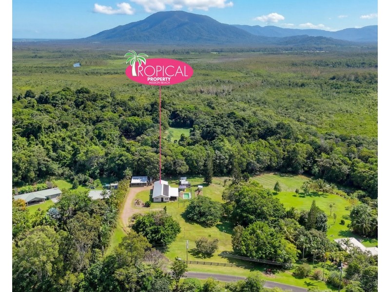 8 North Hull Road, Carmoo QLD 4852