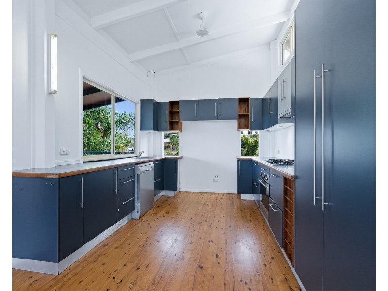 1 Timana Terrace, Wongaling Beach QLD 4852