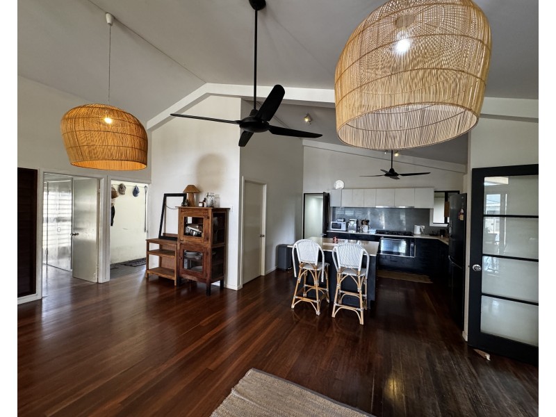 23 Buccaneer Street, South Mission Beach QLD 4852