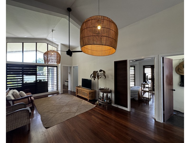 23 Buccaneer Street, South Mission Beach QLD 4852