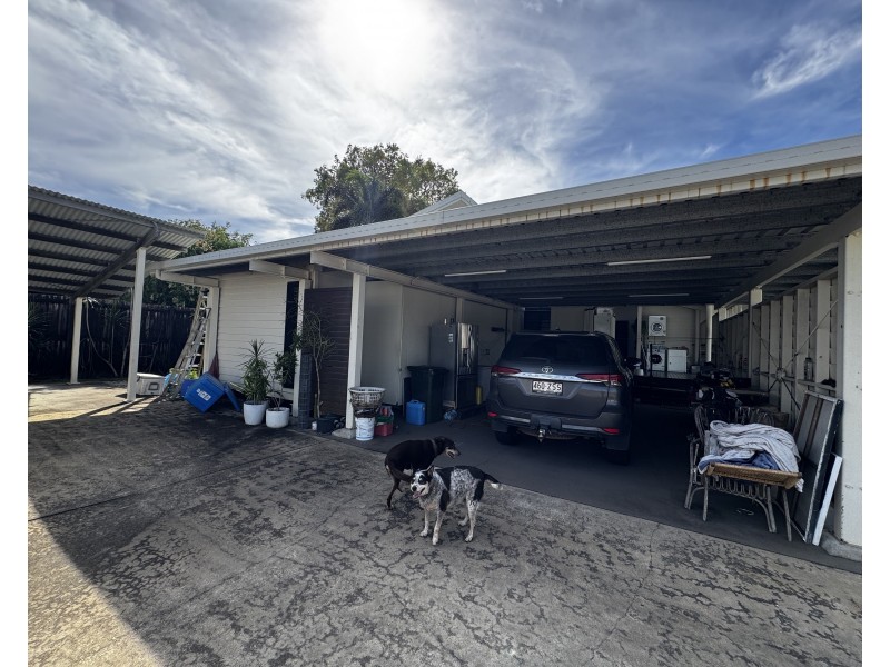 23 Buccaneer Street, South Mission Beach QLD 4852