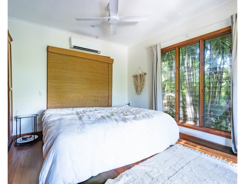 6 Webb Court, Bingil Bay QLD 4852