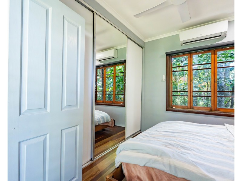 6 Webb Court, Bingil Bay QLD 4852