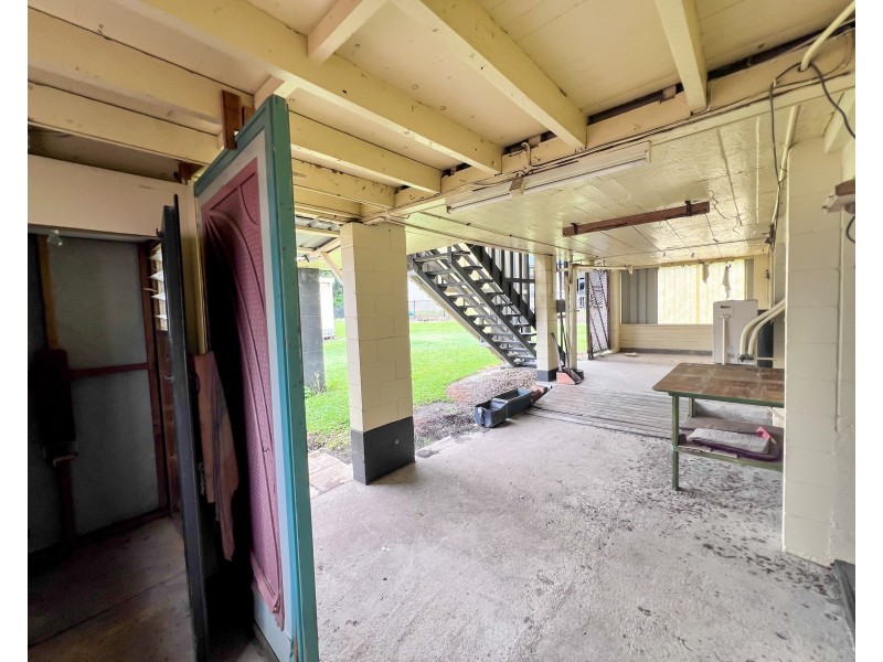 7 Black Street, Tully QLD 4854