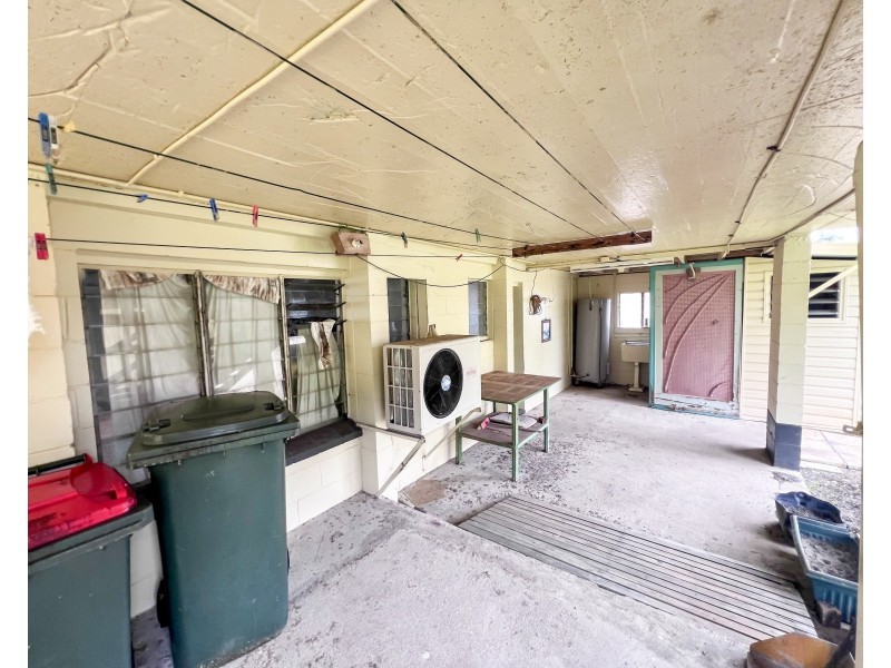 7 Black Street, Tully QLD 4854