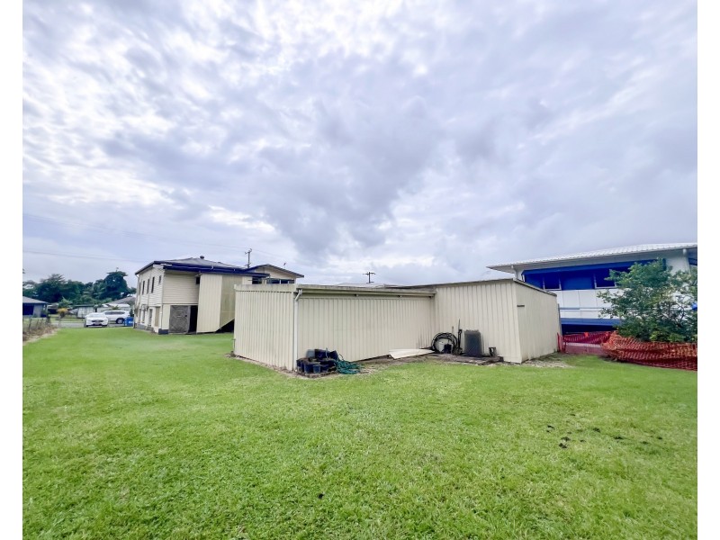 7 Black Street, Tully QLD 4854