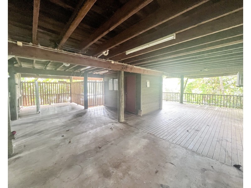 61 Cutten Street, Bingil Bay QLD 4852