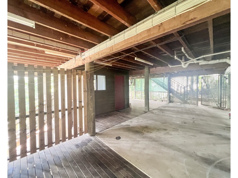 61 Cutten Street, Bingil Bay QLD 4852