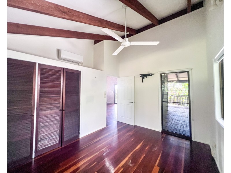 61 Cutten Street, Bingil Bay QLD 4852