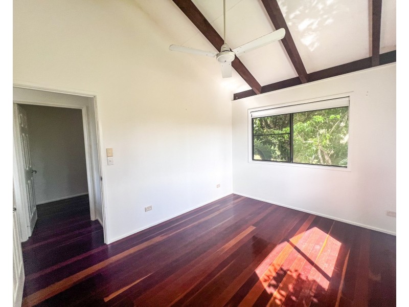 61 Cutten Street, Bingil Bay QLD 4852