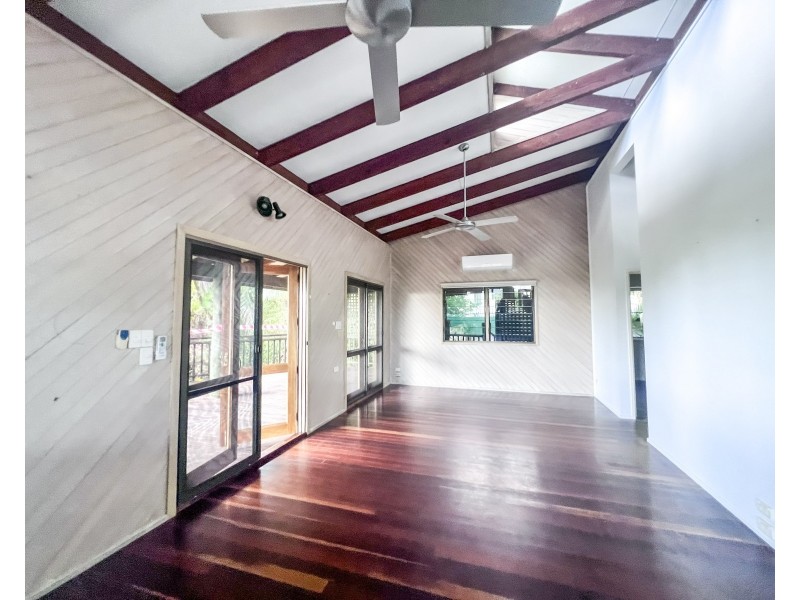 61 Cutten Street, Bingil Bay QLD 4852