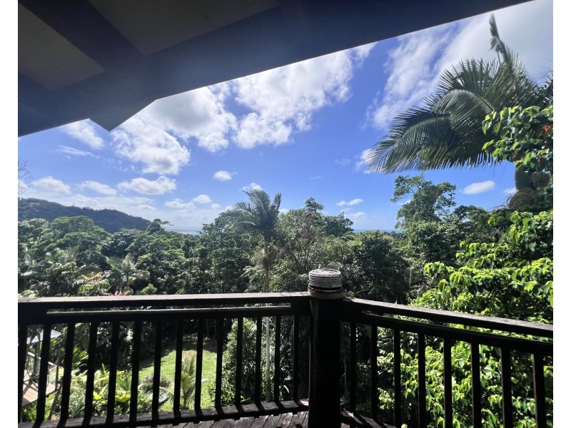 61 Cutten Street, Bingil Bay QLD 4852