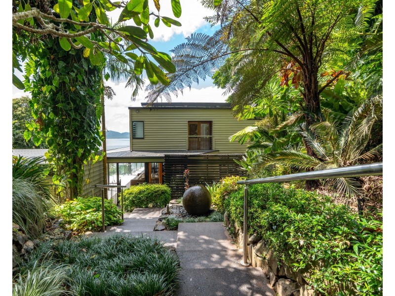 5 Mitchell Street, South Mission Beach QLD 4852