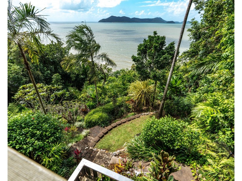 5 Mitchell Street, South Mission Beach QLD 4852