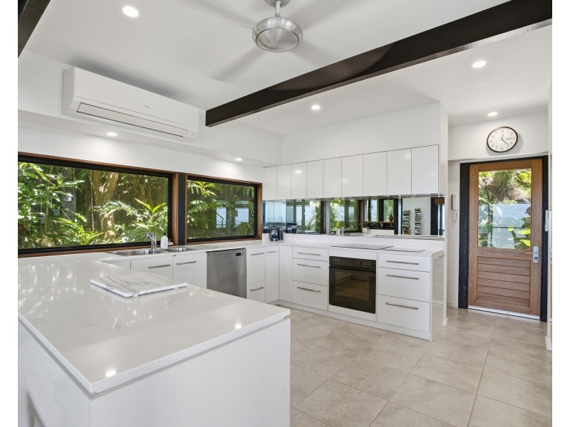 5 Mitchell Street, South Mission Beach QLD 4852