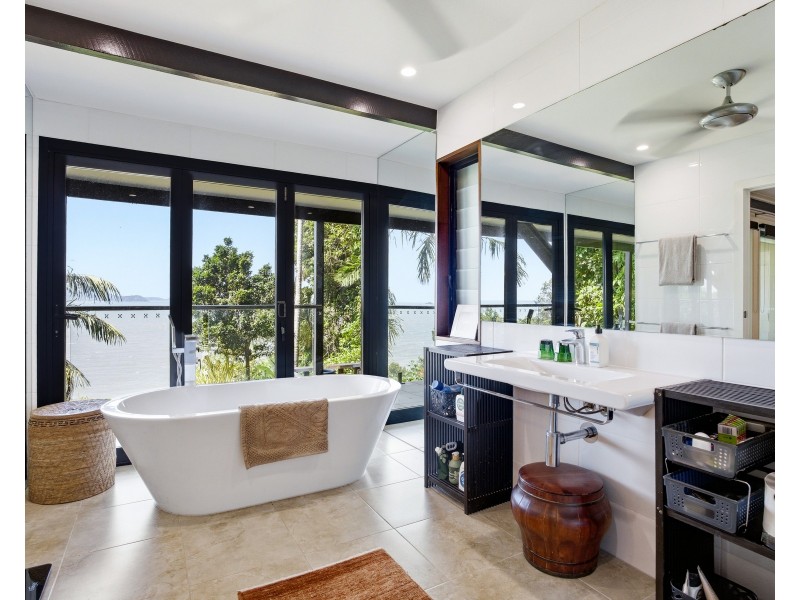 5 Mitchell Street, South Mission Beach QLD 4852