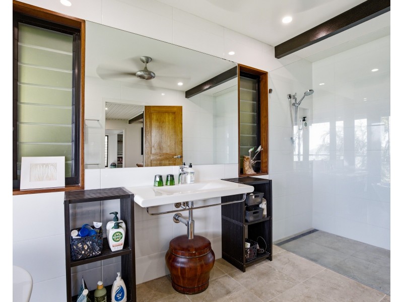 5 Mitchell Street, South Mission Beach QLD 4852