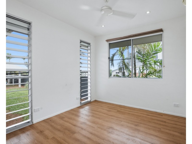 17 Rise Crescent, Mission Beach QLD 4852
