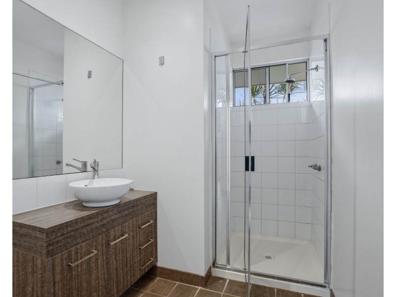 17 Rise Crescent, Mission Beach QLD 4852