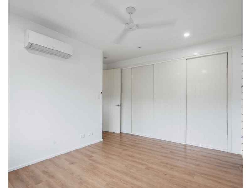 17 Rise Crescent, Mission Beach QLD 4852