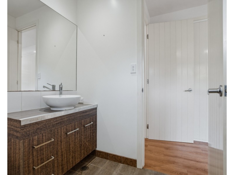 17 Rise Crescent, Mission Beach QLD 4852