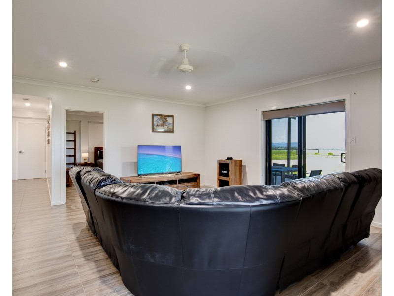 202 Bingil Bay Road, Midgeree Bar QLD 4852