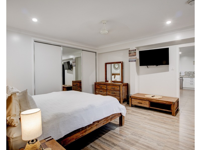 202 Bingil Bay Road, Midgeree Bar QLD 4852