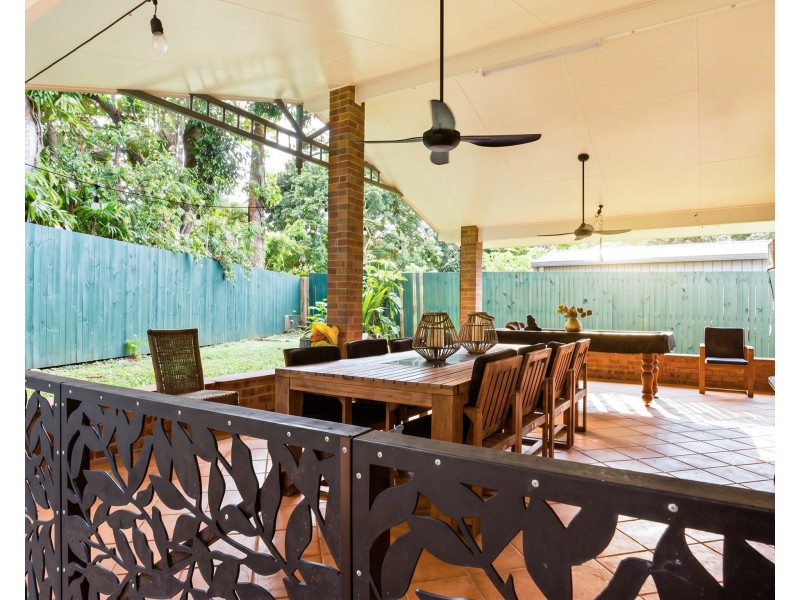 28 Kent Close, Mission Beach QLD 4852