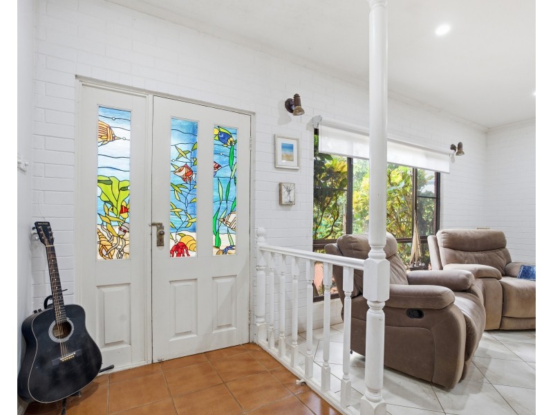 28 Kent Close, Mission Beach QLD 4852