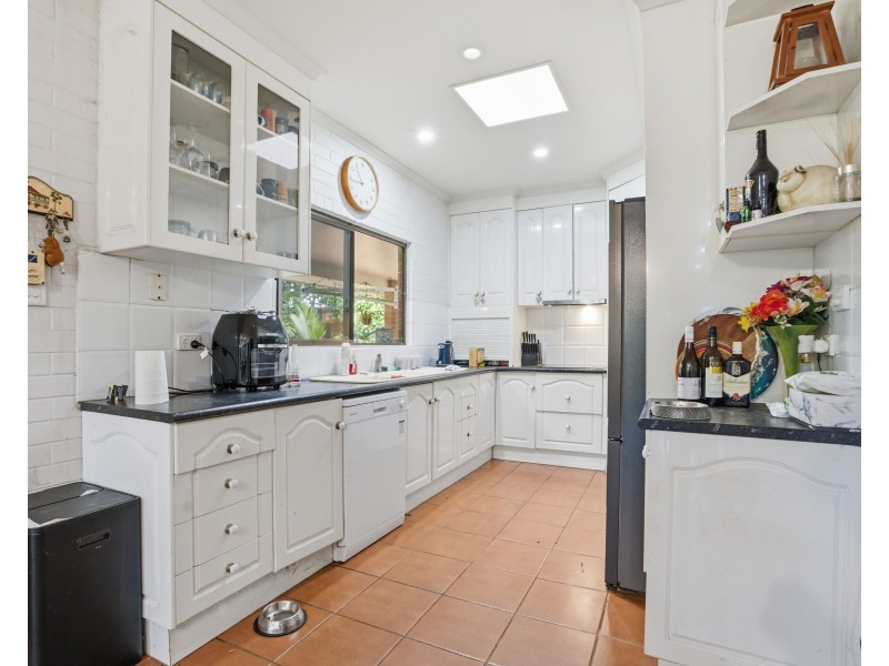 28 Kent Close, Mission Beach QLD 4852