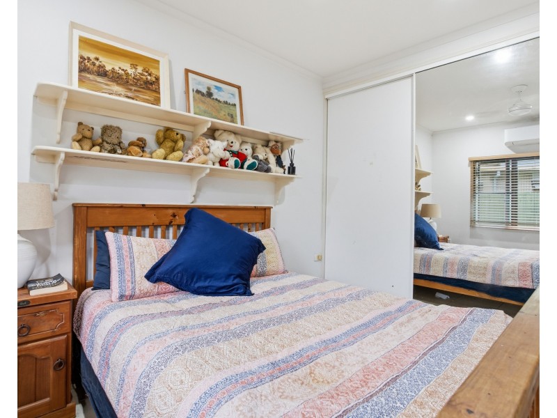 28 Kent Close, Mission Beach QLD 4852