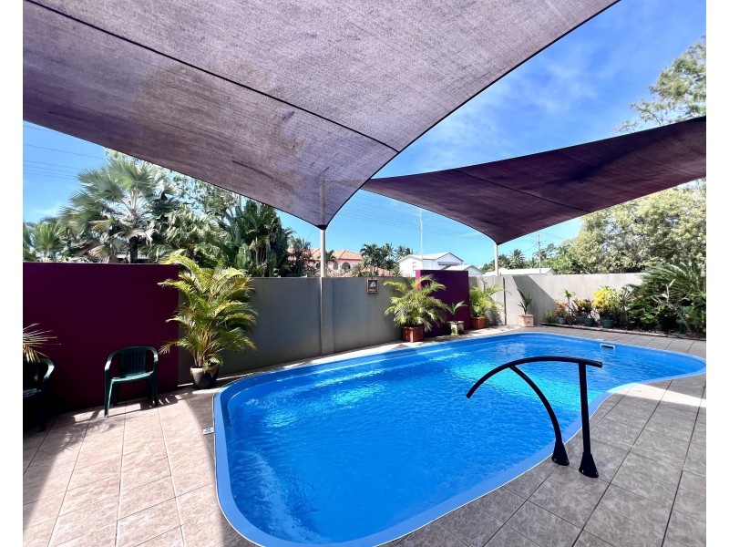 Unit 2/73 Reid Road, Wongaling Beach QLD 4852
