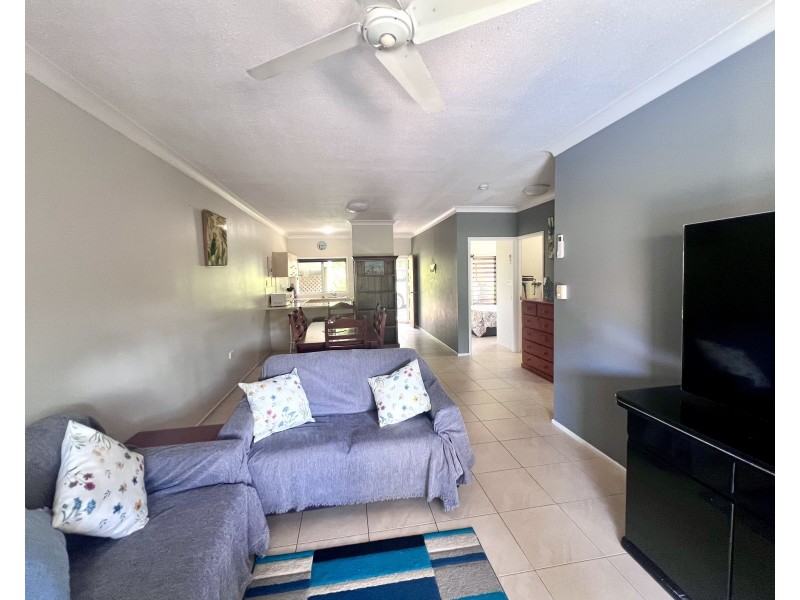 Unit 2/73 Reid Road, Wongaling Beach QLD 4852