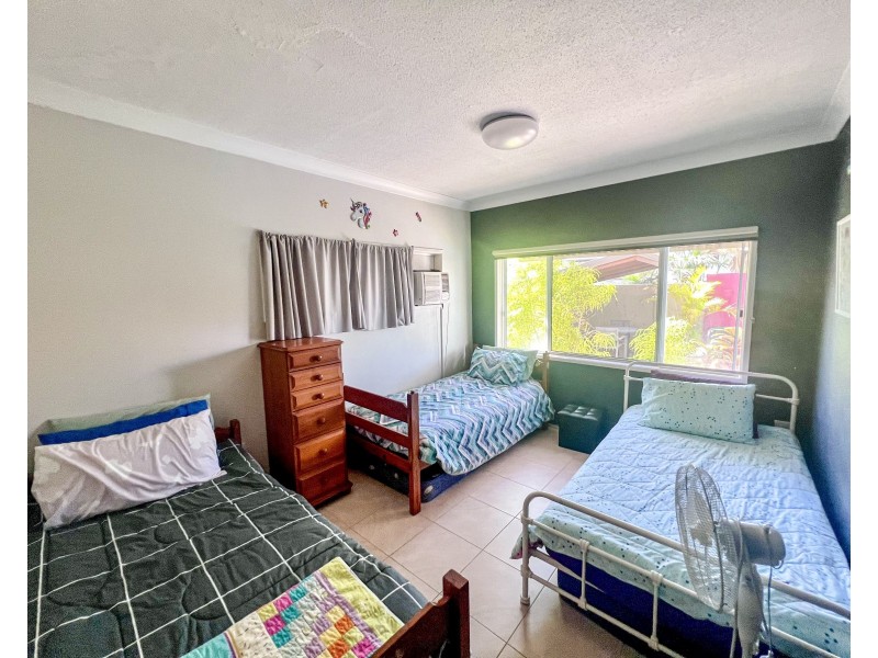 Unit 2/73 Reid Road, Wongaling Beach QLD 4852