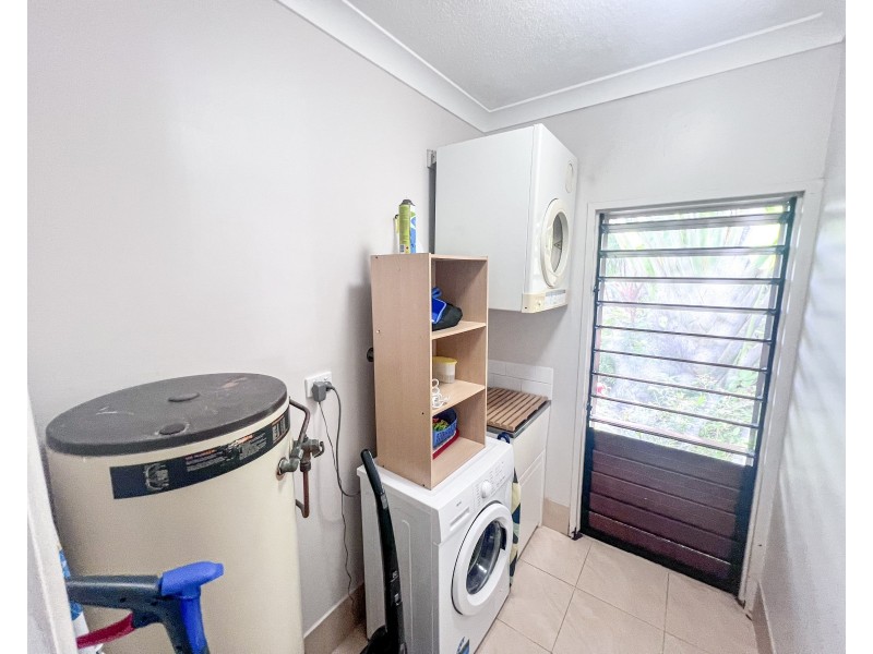Unit 2/73 Reid Road, Wongaling Beach QLD 4852