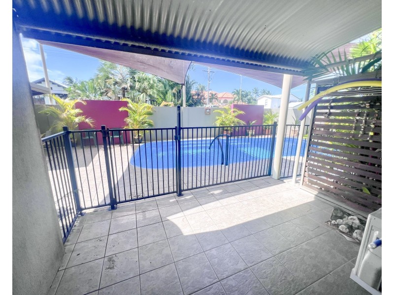 Unit 2/73 Reid Road, Wongaling Beach QLD 4852